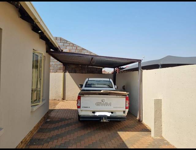 3 BEDROOM HOUSE FOR SALE IN ROODEKOP